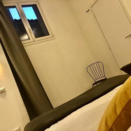 Casa Abbatuzzu أتشيريالي