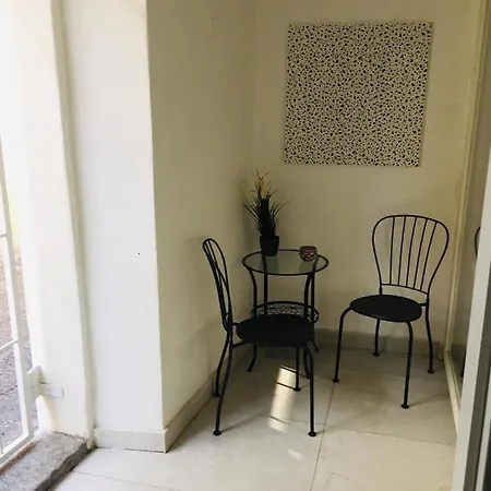 Casa Abbatuzzu * أتشيريالي