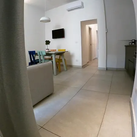 Casa Abbatuzzu شقة أتشيريالي