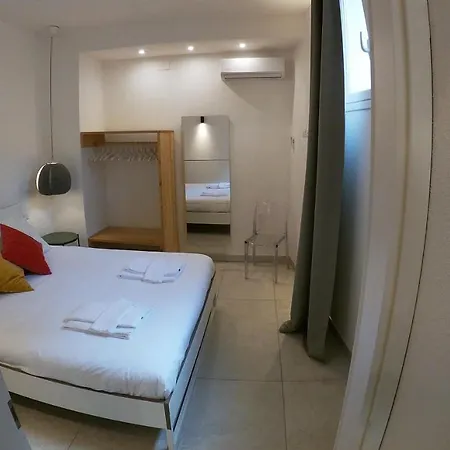 شقة Casa Abbatuzzu أتشيريالي